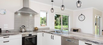 Modern Beach Break - Waihi Beach Holiday Home