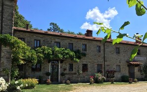 Exterior - Agriturismo La Casina della Burraia (Subbiano)