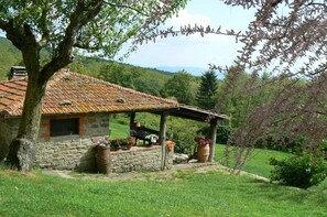 BBQ/picnic Area - Agriturismo La Casina della Burraia (Subbiano)