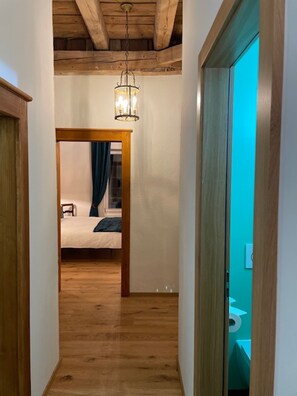 Phòng đôi Deluxe | 1 phòng ngủ, bộ đồ giường cao cấp, minibar, két bảo mật tại phòng