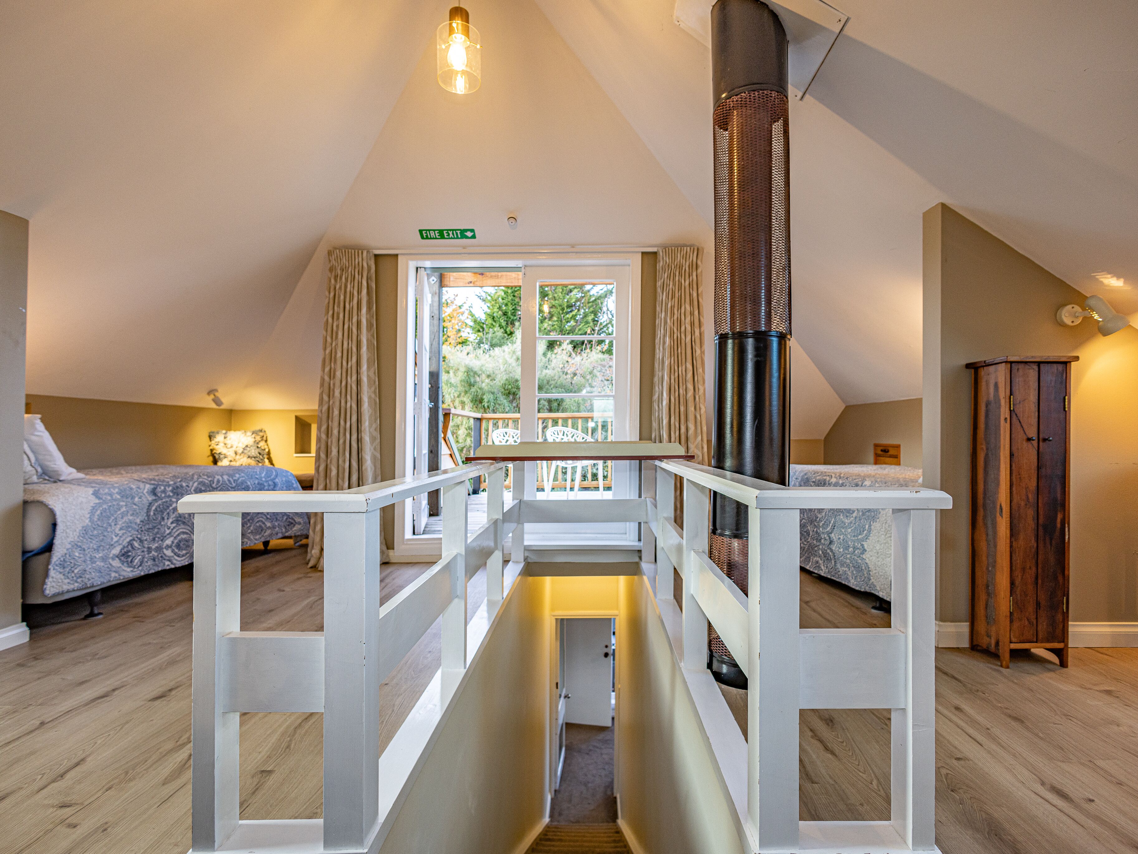 4 bedrooms, iron/ironing board, WiFi