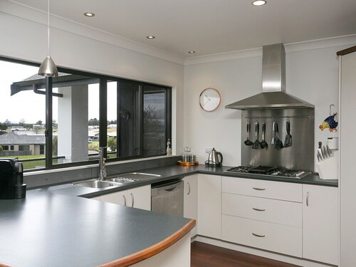 Lake Magic - Motuoapa Holiday Home