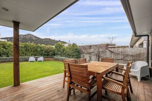 Outdoor dining - Albert Town Wanaka Oasis - Wanaka (Albert Town)