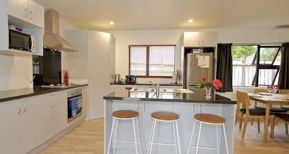Cozy Alpine HQ - Ohakune Holiday Home