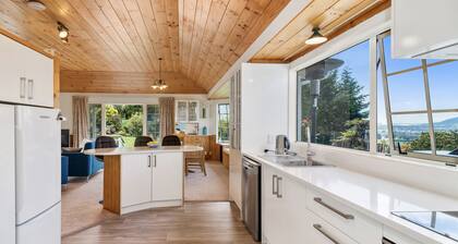 Laketop Retreat - Ferienhaus der Acacia Bay