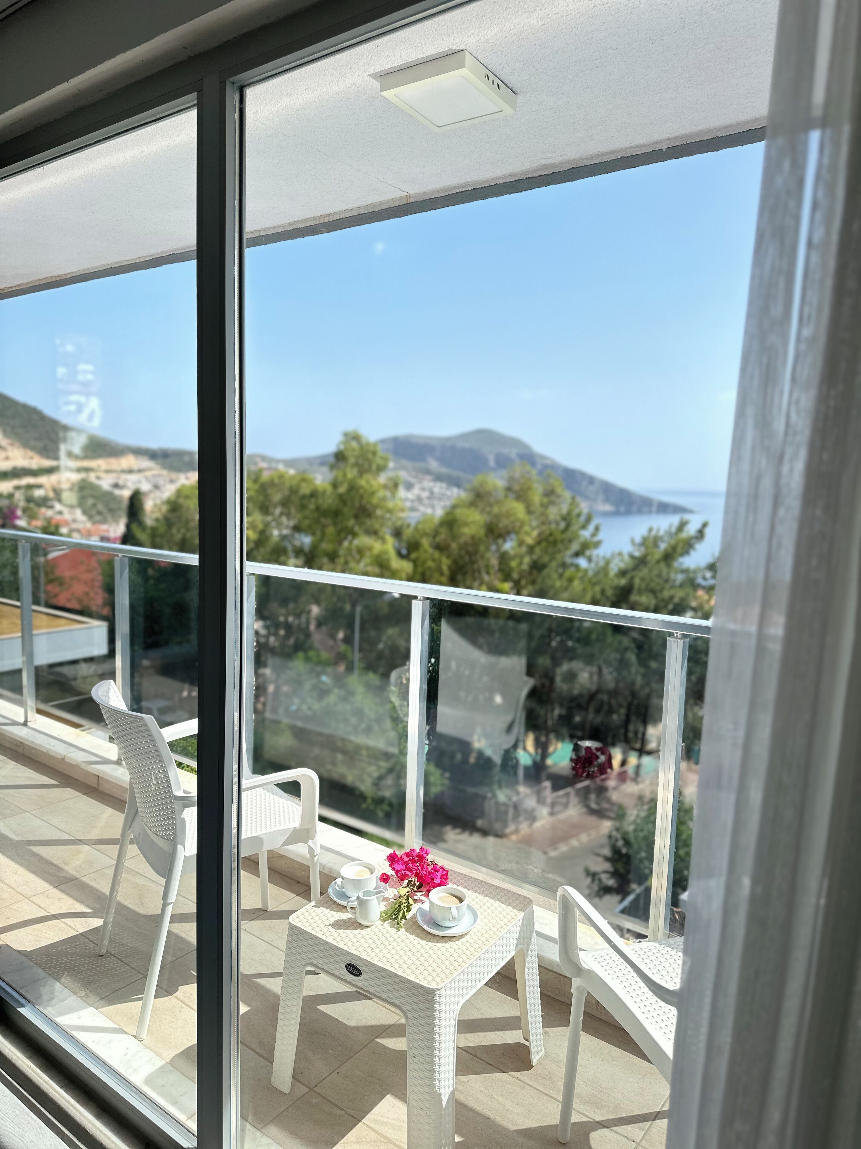 Habitación panorámica, vistas al mar | Servicio de la habitación