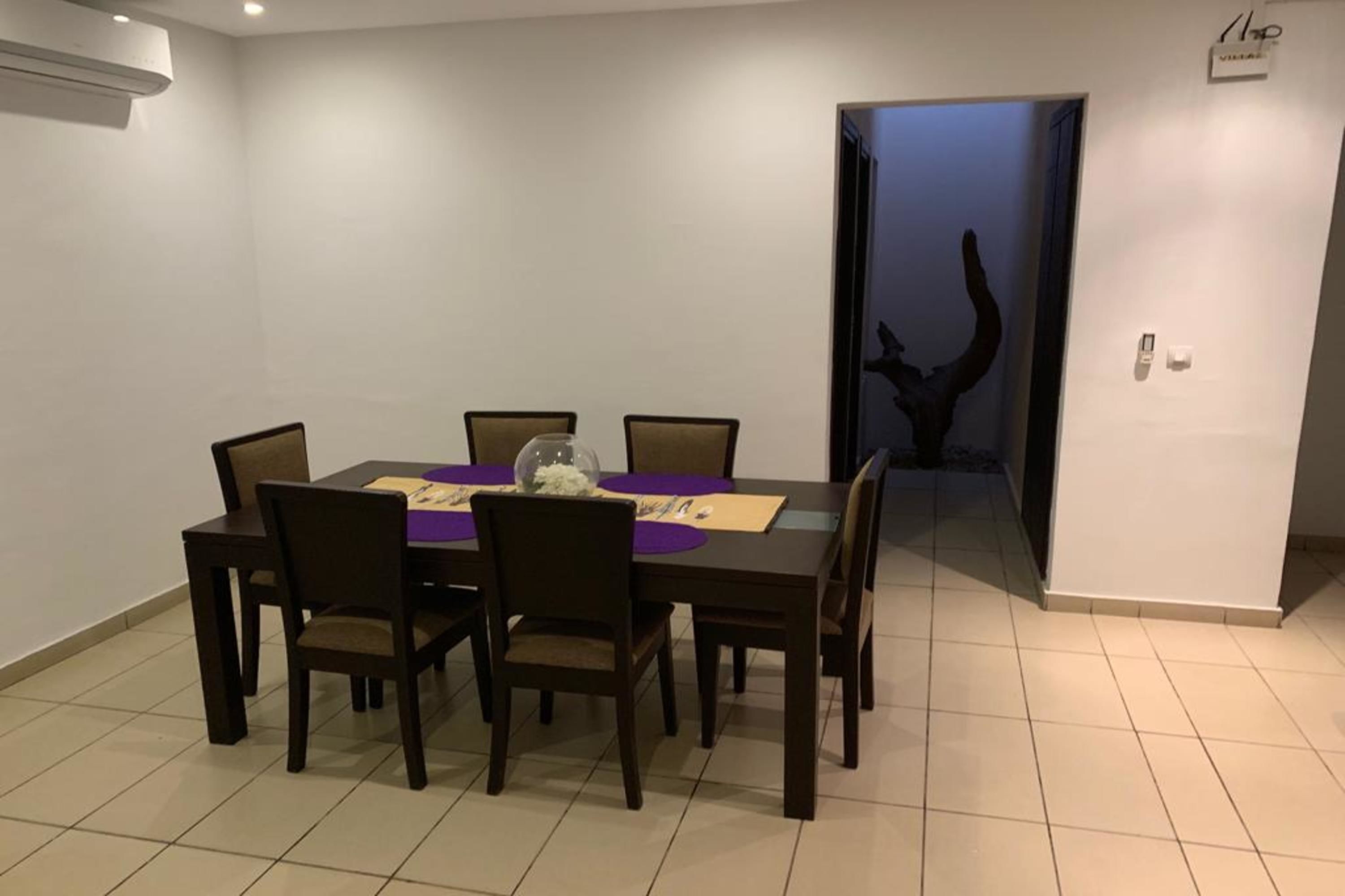 Comfort Villa | In-room dining