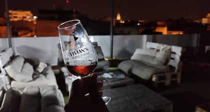 Vivian's Guest House Auto Check-in