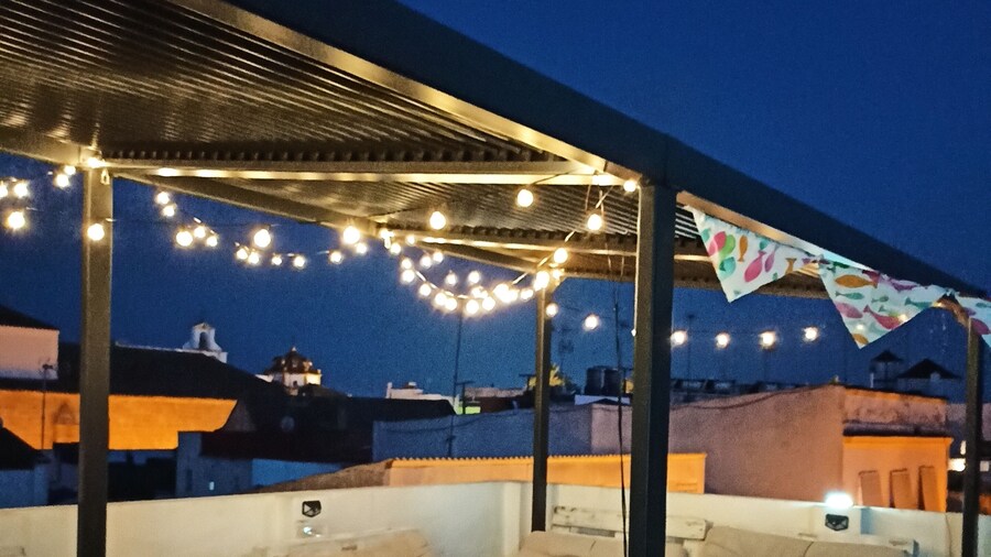 Vivian's Guest House