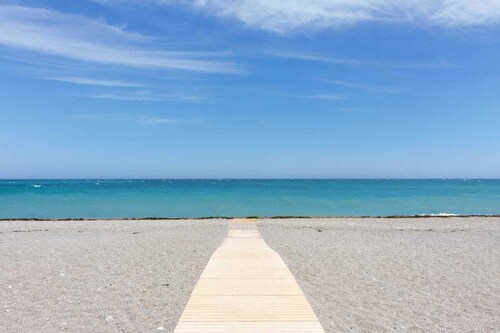 NEVERENDING DIVING Dive into the Relax!