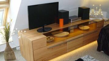 Apartment | Living area | LCD TV, DVD player