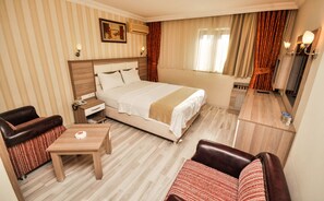 Minibar, chambres insonorisées, Wi-Fi gratuit, draps fournis