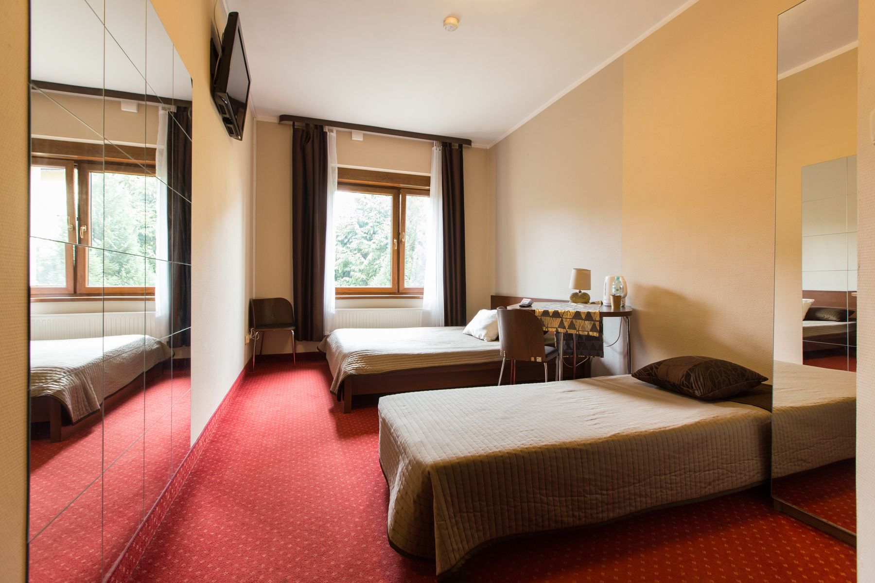 Deluxe Double Room (extra bed) | Laptop workspace, iron/ironing board, free WiFi, bed sheets