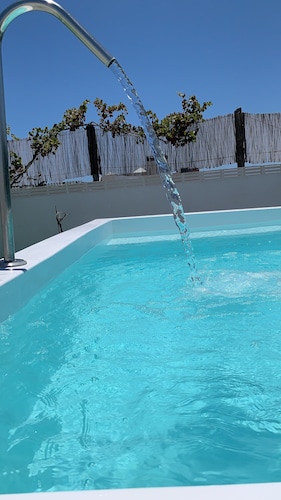 Valtisya House Pool & Airport