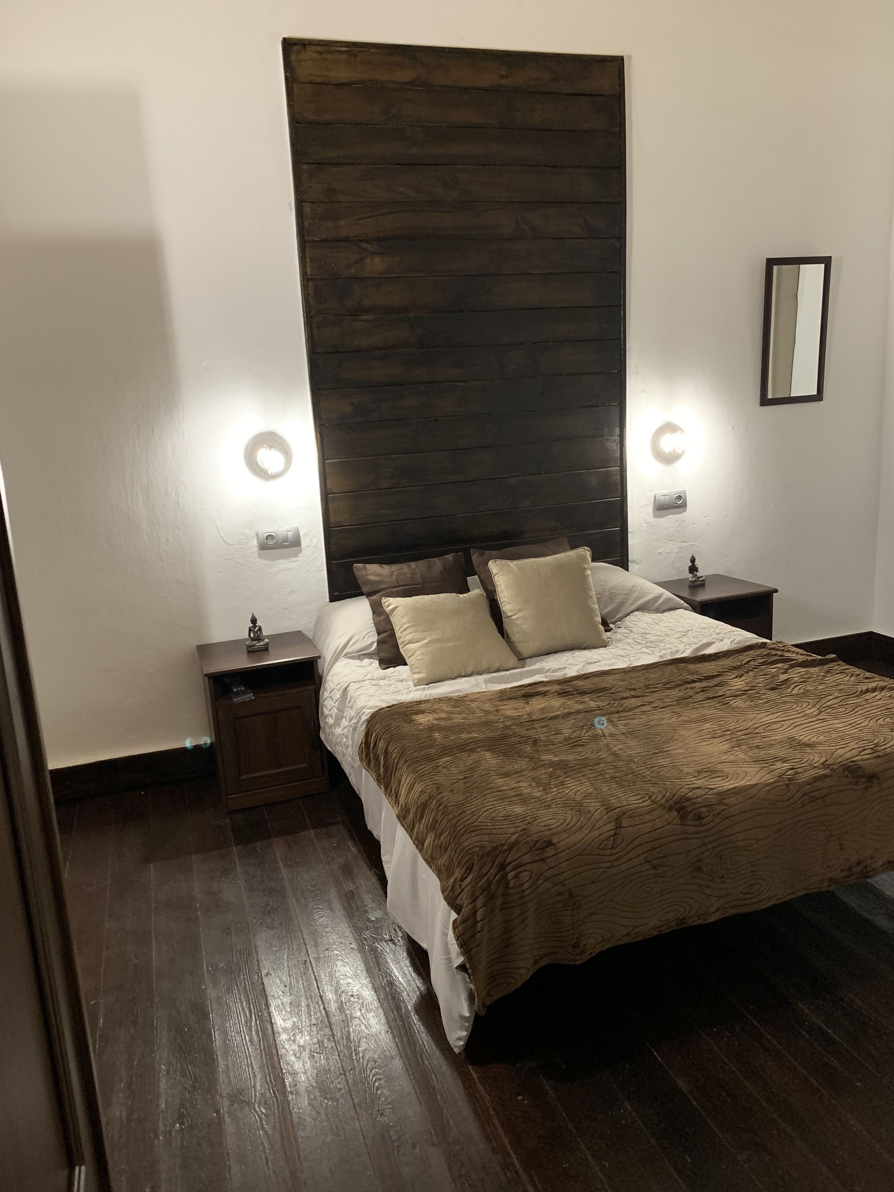 exclusive room | 1 bedroom, hypo-allergenic bedding, down duvets, memory-foam beds