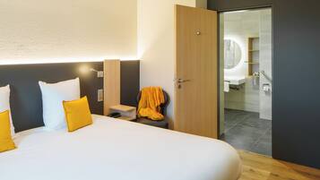 Standard Twin Room | 1 bedroom, desk, free WiFi, bed sheets
