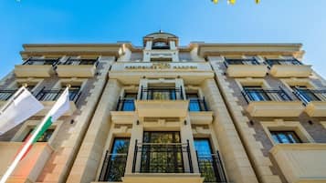 Fachada de la propiedad