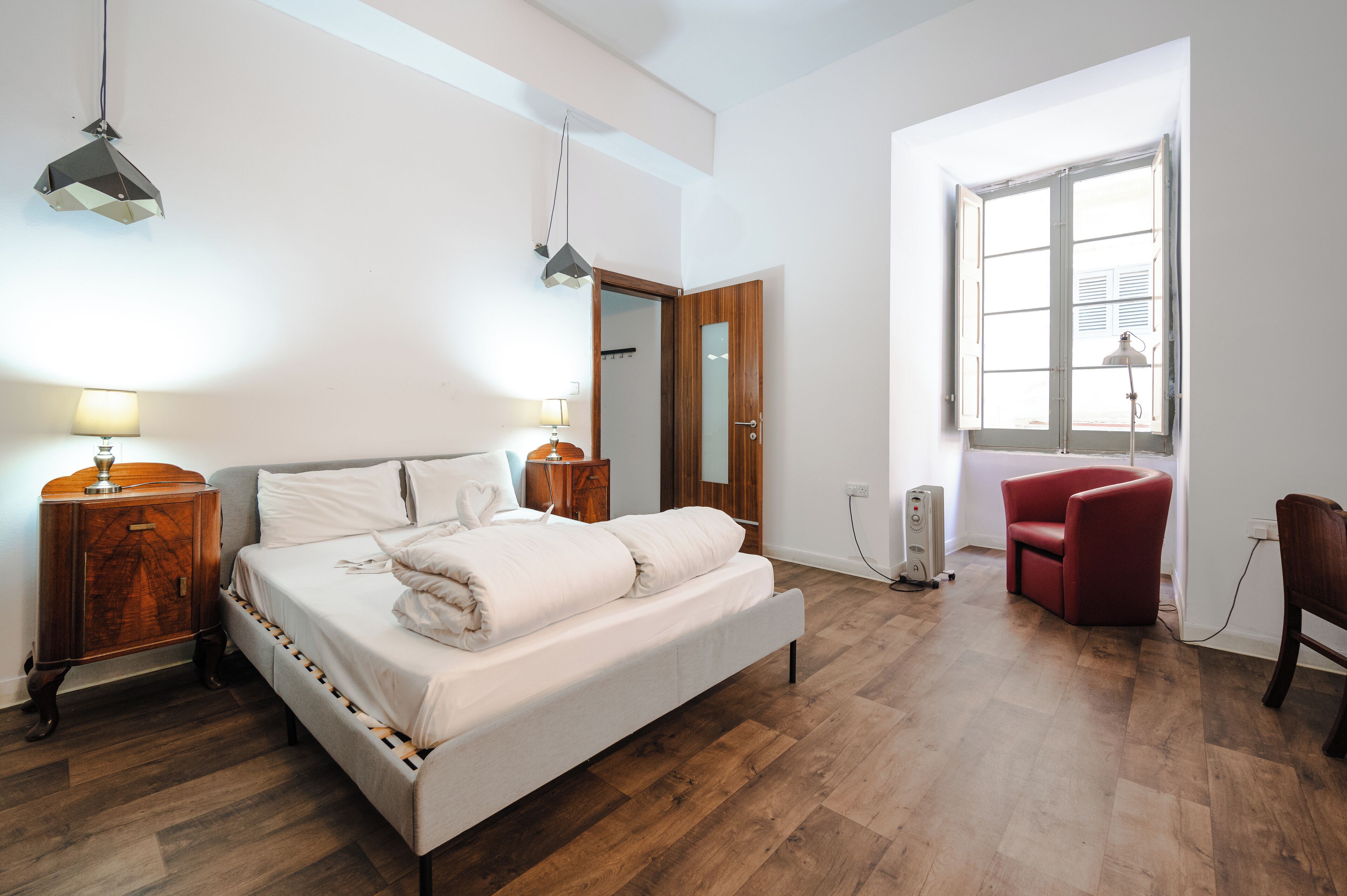 مكواة/لوح كي وأسرّة أطفال/رضّع وواي فاي مجانًا وملاءات أسرّة