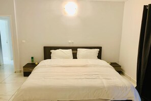 Classic-Villa | 3 Schlafzimmer, hochwertige Bettwaren, Schreibtisch