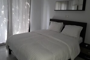 Classic Villa | 3 bedrooms, premium bedding, desk, blackout drapes - Residence Jojo T4 (Abidjan)