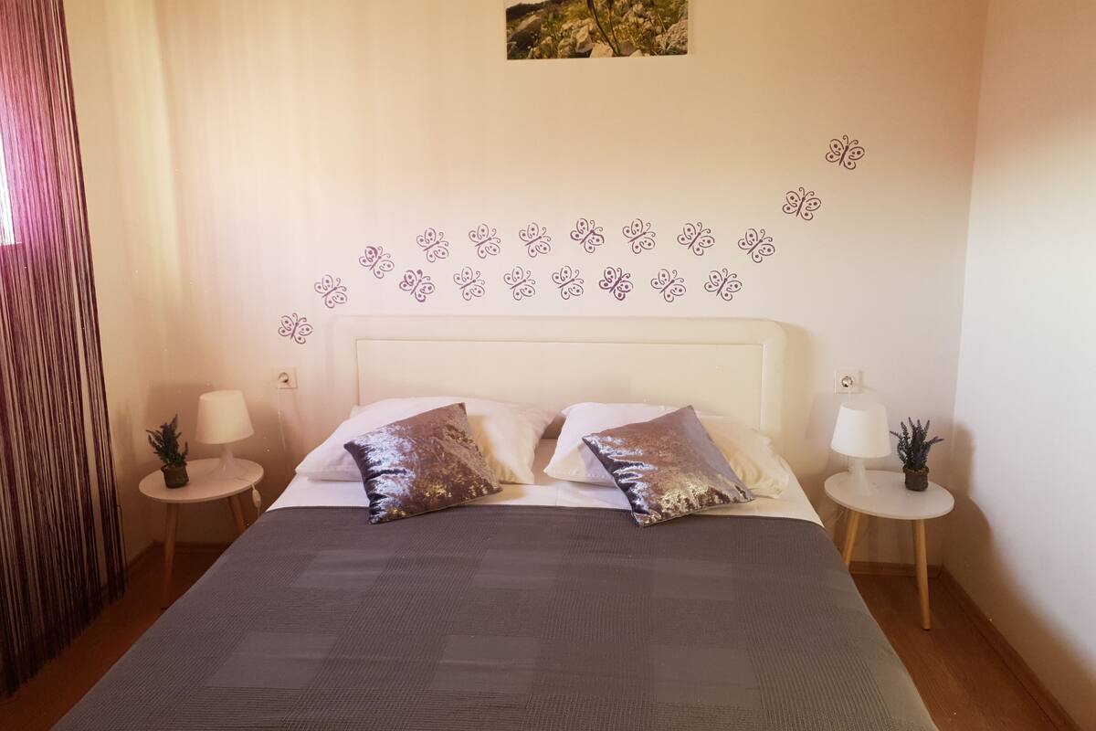 Departamento, Terraza, vista al mar (4) | Tabla de planchar con plancha, camas extra, wifi gratis y ropa de cama