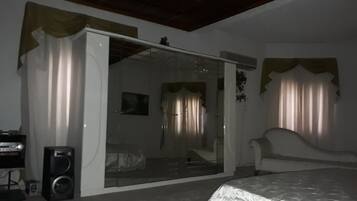 總統客房 | 1 間臥室、客房內保險箱、書桌、筆電工作空間