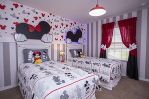 4 bedrooms, iron/ironing board, travel cot, free WiFi