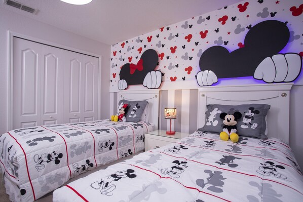 4 bedrooms, iron/ironing board, travel crib, free WiFi