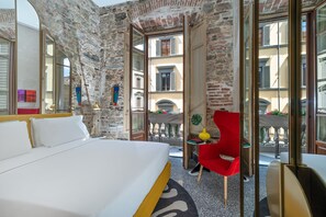 Habitación doble superior, balcón | Sábanas de algodón egipcio, ropa de cama de alta calidad y edredón