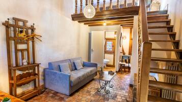 Chambre Double, salle de bains attenante, vue ville (Le pigeonnier)