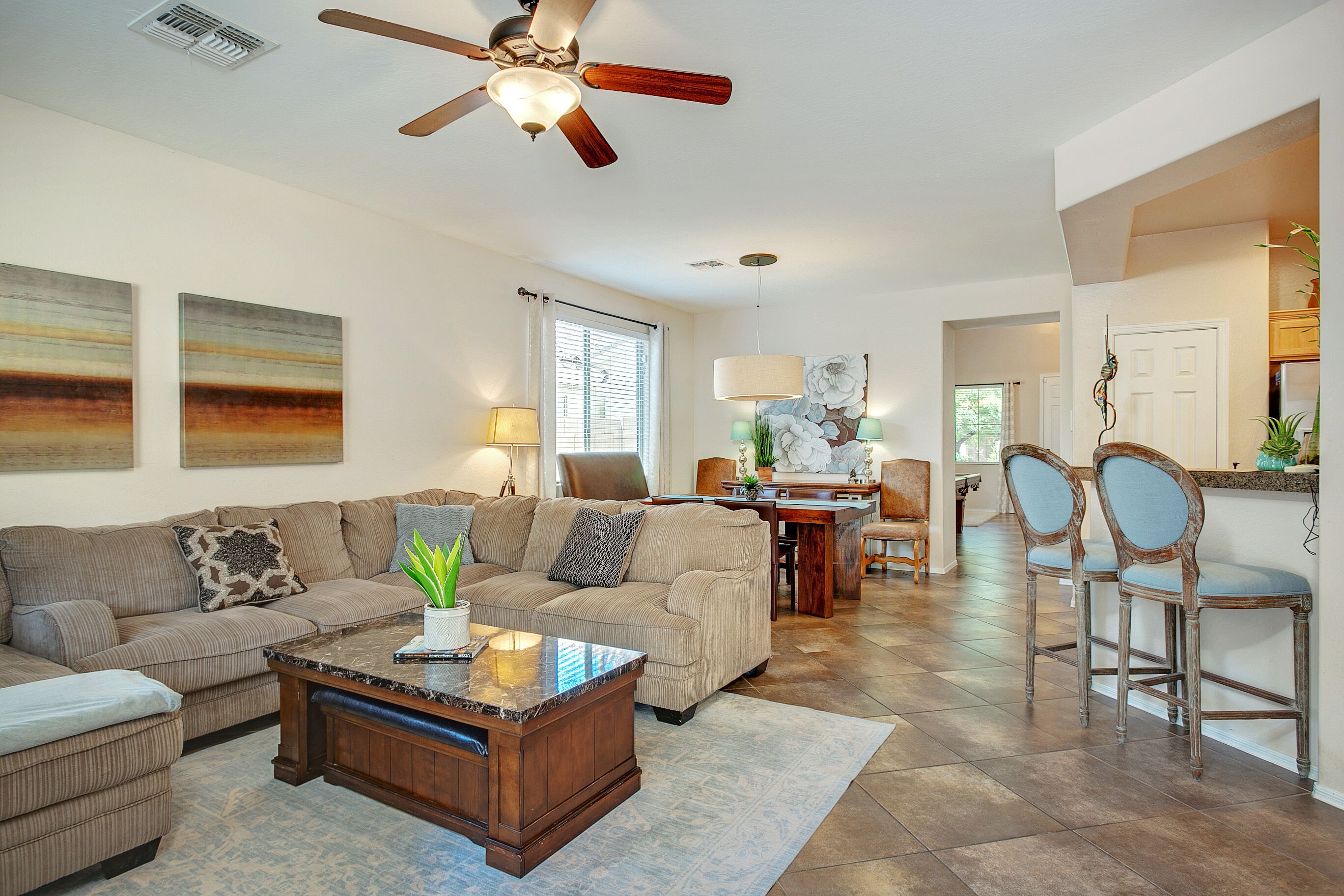 Comfortable home nestled between N. Phoenix  & the mountains of Anthem 
