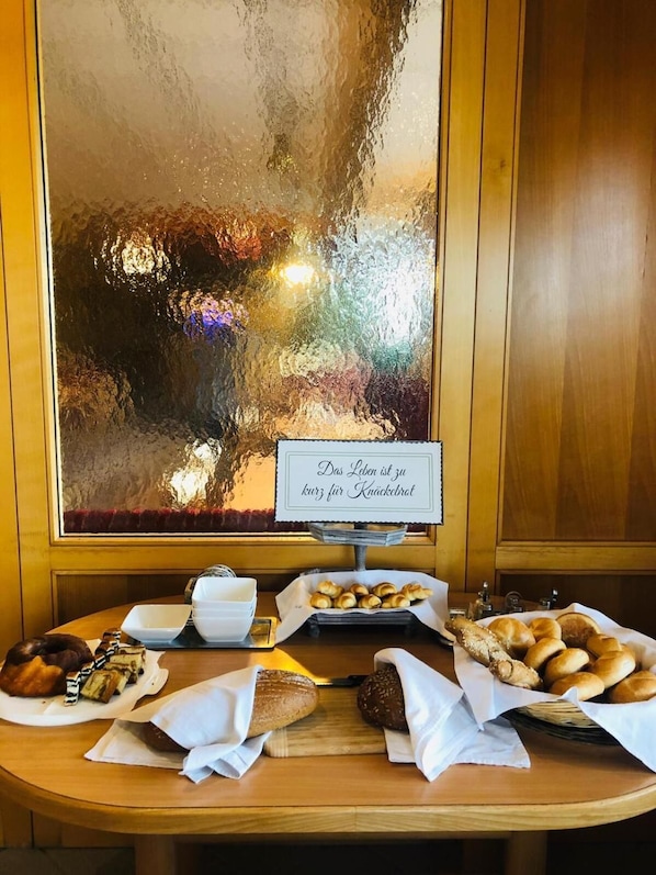 Restaurant - Tennis- und Freizeitzentrum Neudörfl (Neudoerfl)