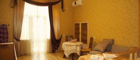 Appartement | Een strijkplank/strijkijzer, gratis wifi, beddengoed