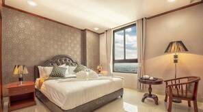 In-room safe, individually decorated, individually furnished - Vanhseng Boutique Hotel (Vientiane)