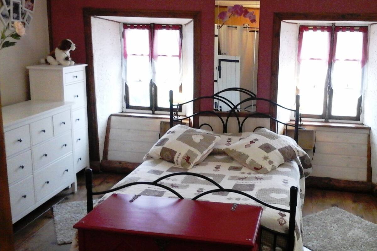 Dreibettzimmer, 1 Doppelbett und Schlafsofa (3)