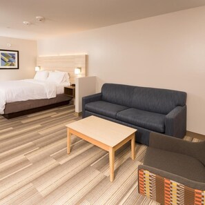 Living area | 43-inch LED TV with satellite channels, TV - Holiday Inn Express & Suites (Auburn)