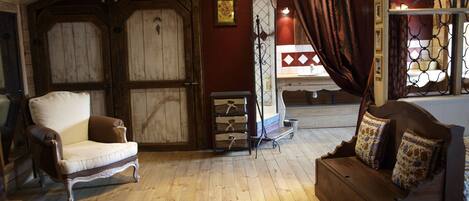 1 bedroom, iron/ironing board, travel cot, free WiFi