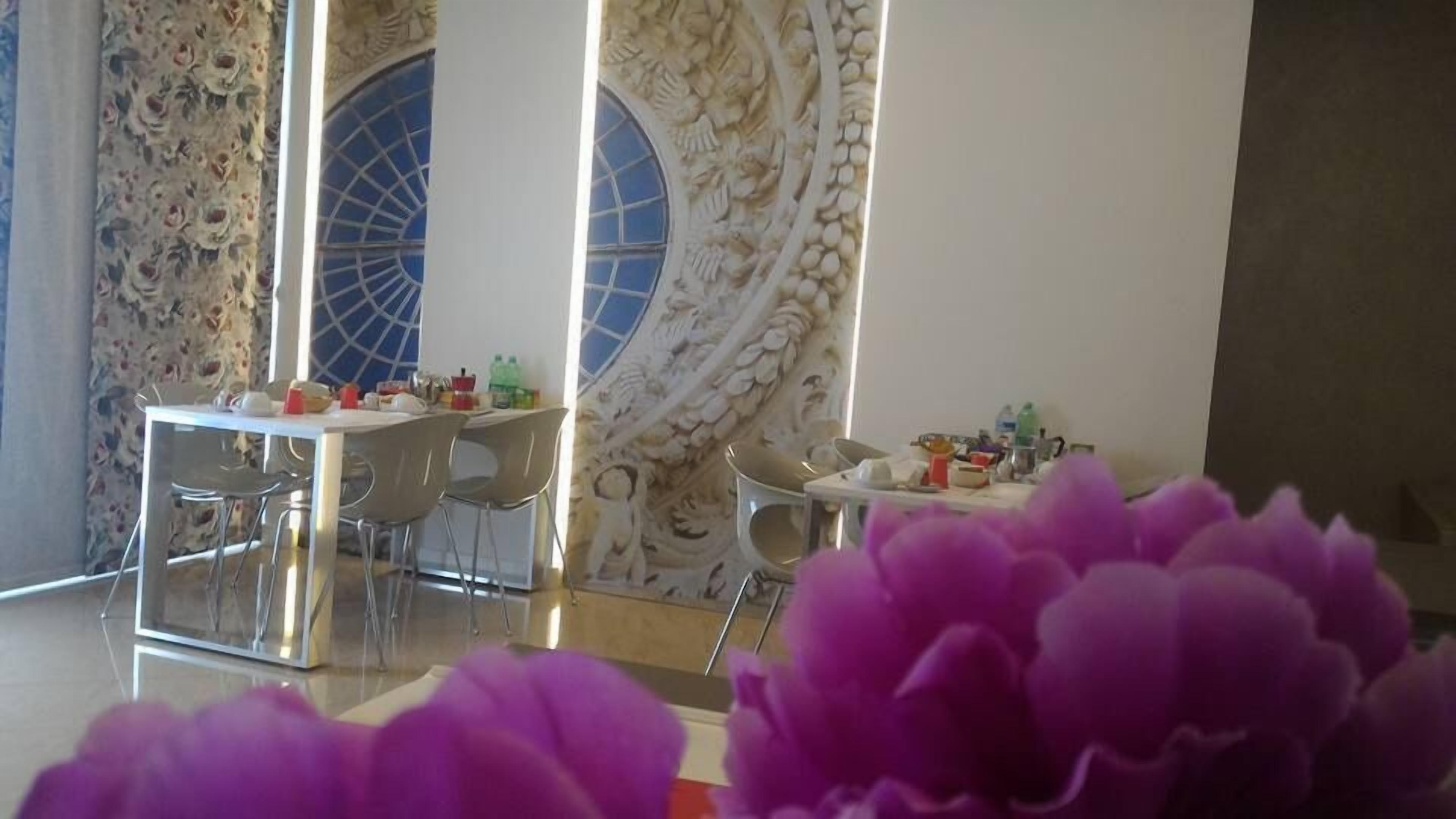 Free daily local cuisine breakfast 