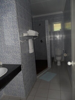 Apartemen | Kamar mandi