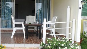 Terrace/patio - Anse Norwa Self Catering (Mahé Island)