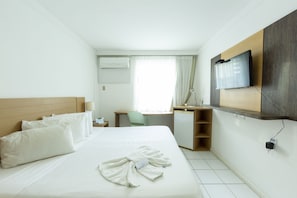 Apartamento standard | Frigobar, cofres nos quartos, Wi-Fi de cortesia, roupa de cama