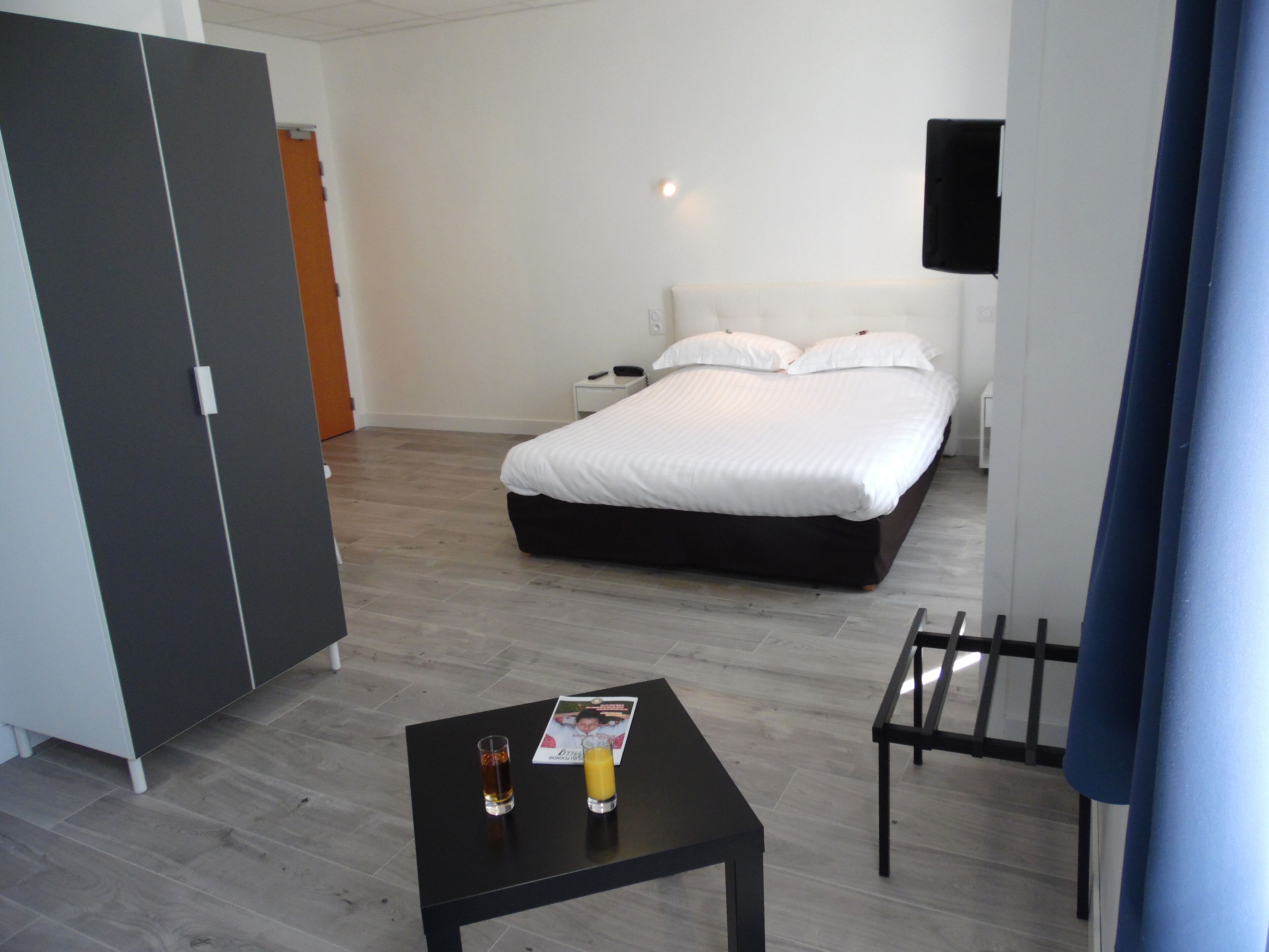 1 bedroom, in-room safe, individually decorated, individually furnished