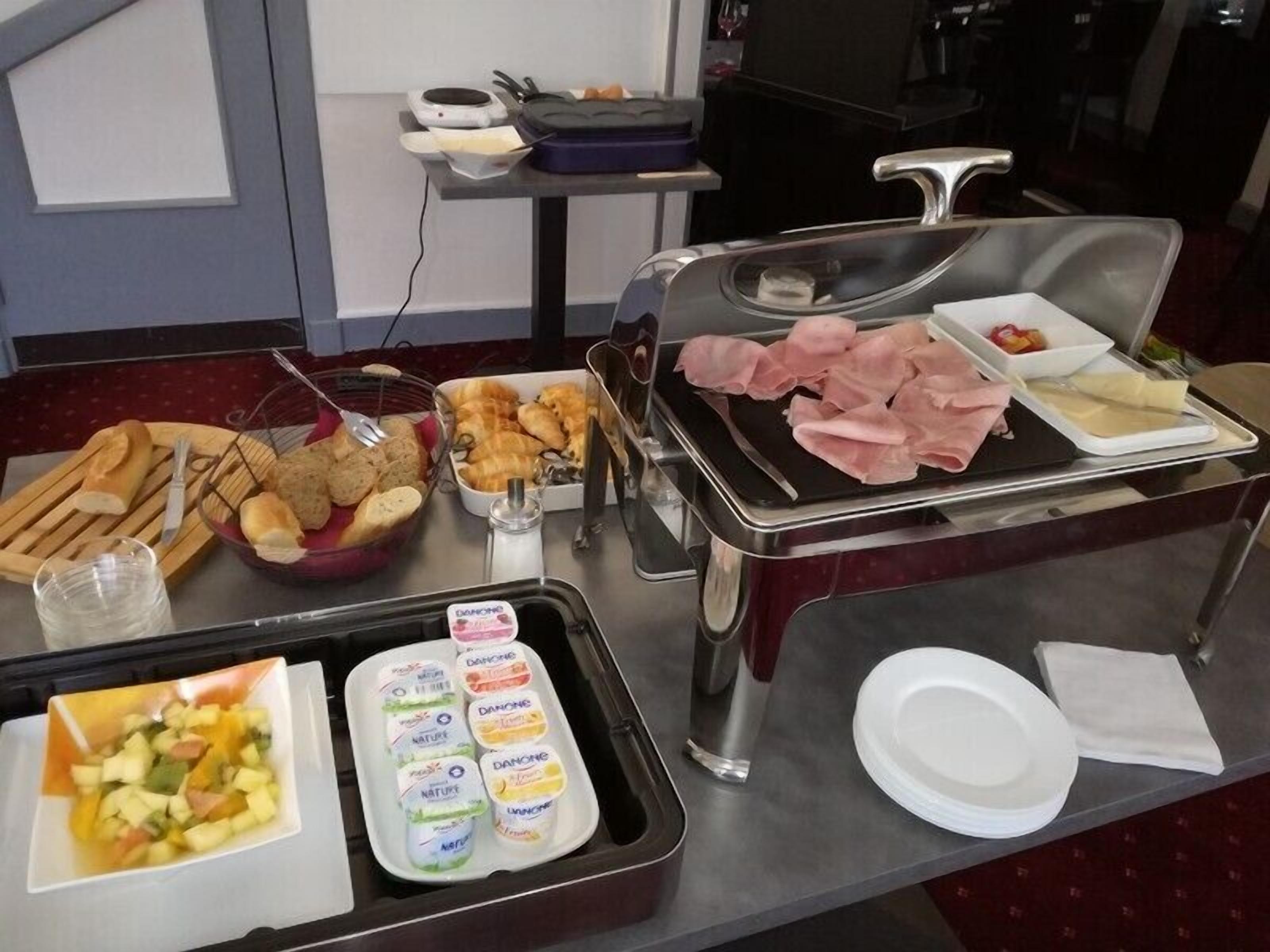 daily buffet breakfast (eur 9 per person)