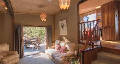 The Lookout: Waterfalls & Ancient Forest Walks-Peel Forest Boutique Holiday Home