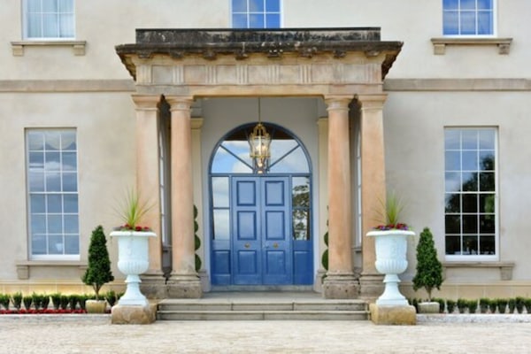 Entrada al alojamiento