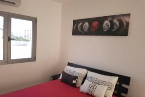Comfort Penthouse | 2 bedrooms, premium bedding, Select Comfort beds, desk - Appart 650 T3 (Abidjan)