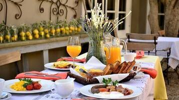 Gratis engelsk morgenmad hver dag