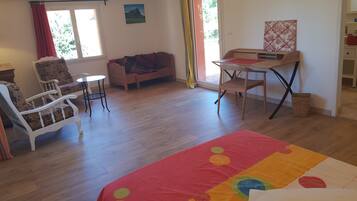 Phòng Suite dành cho gia đình, ban công | Khu phòng khách