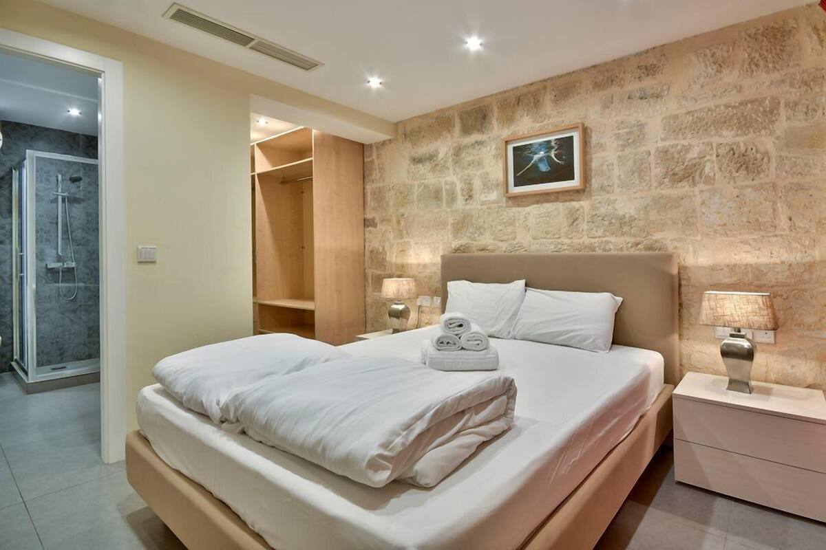 Apartment, 2 Bedrooms (2201)
