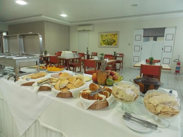 Frokostbuffé er inkludert hver dag